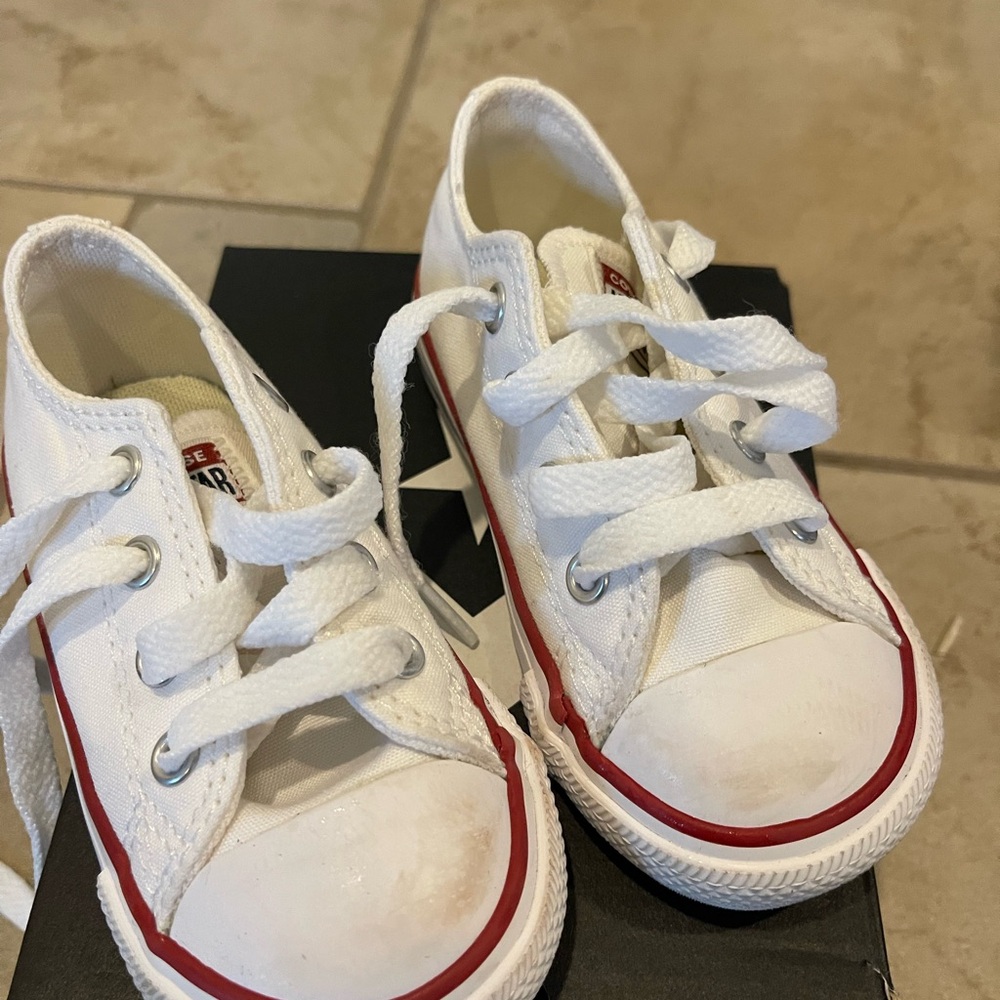 White Converse Size 6 infant/ toddler USED - Picture 2 of 3